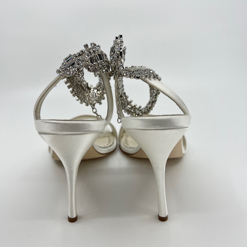 MANOLO BLAHNIK Parinasan Embellished Sandals - Picture 8 of 12